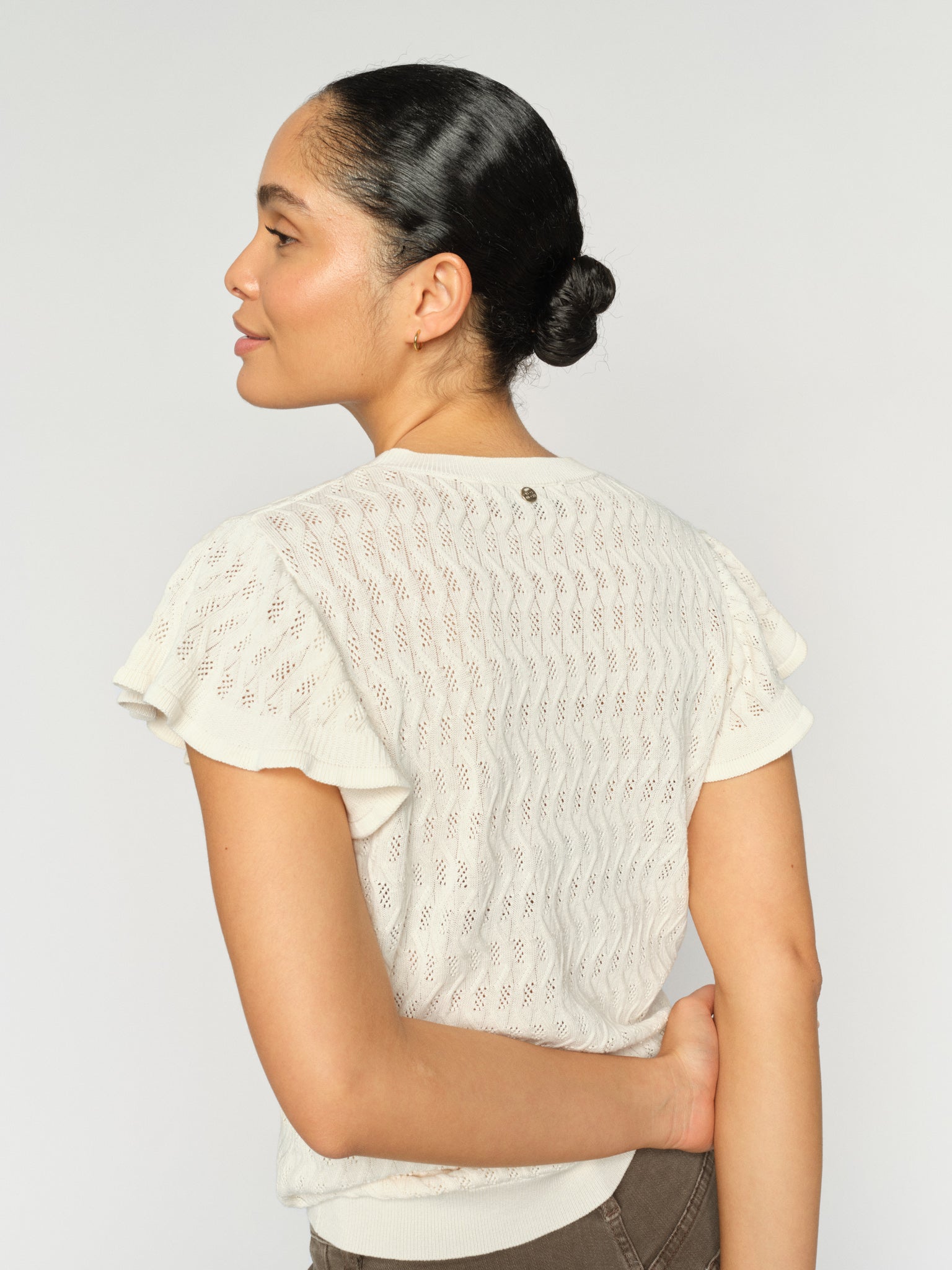 Modelshot / Ecru / Detail